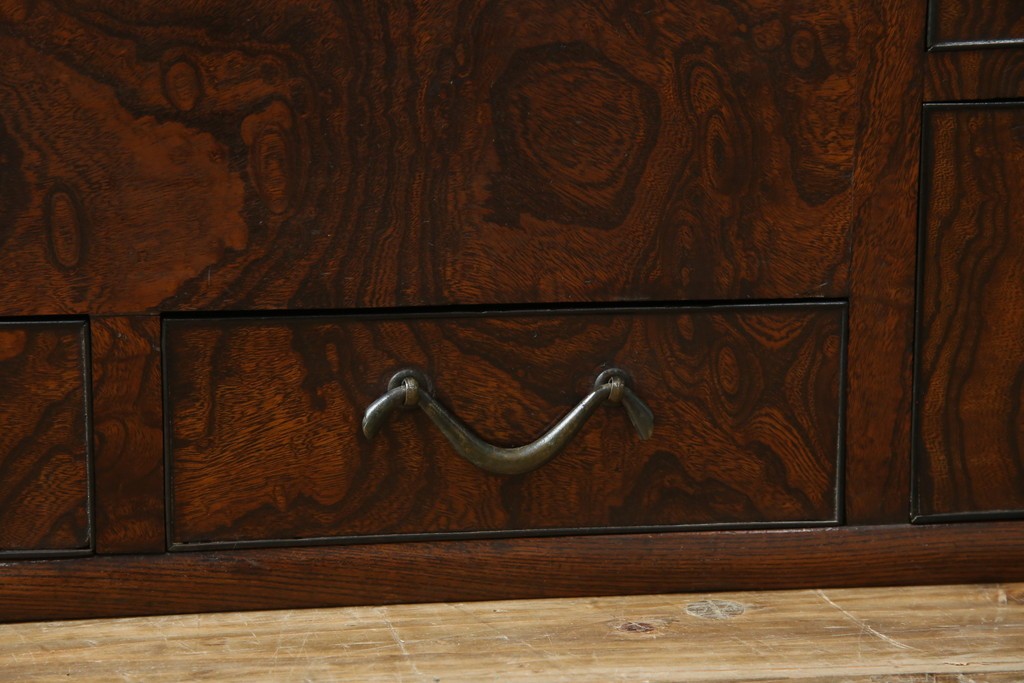 和製アンティーク　欅(ケヤキ)材　美しい杢目が魅力的な長火鉢　(R-082032)