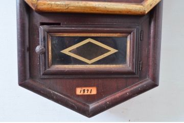 アンティーク時計　アメリカ　New Haven Clock Co(ニューヘブン クロック社)　お部屋を上品に彩る八角時計(オクタゴン、柱時計、掛け時計、古時計、振り子時計)(R-082038)