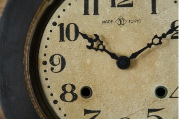 和製アンティーク　明治期より受け継がれた古い木味が魅力のだるま時計　(R-082044)