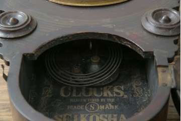 和製アンティーク　明治期より受け継がれた古い木味が魅力のだるま時計　(R-082044)