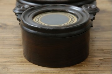 和製アンティーク　明治期より受け継がれた古い木味が魅力のだるま時計　(R-082044)