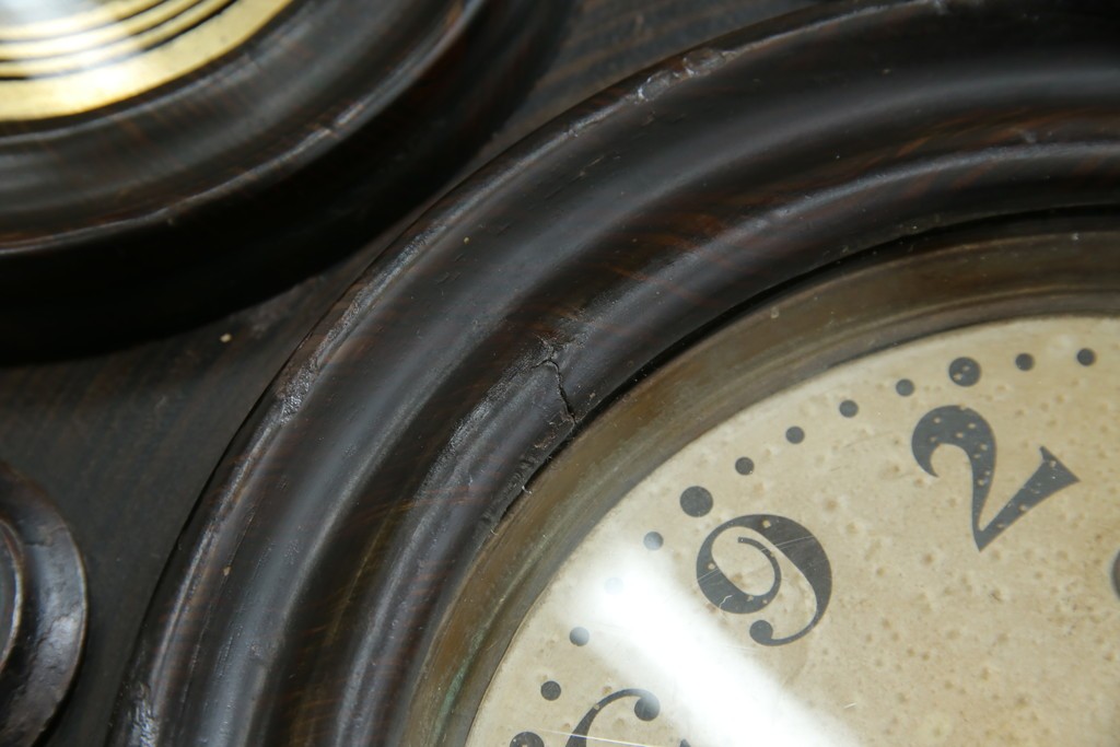 和製アンティーク　明治期より受け継がれた古い木味が魅力のだるま時計　(R-082044)