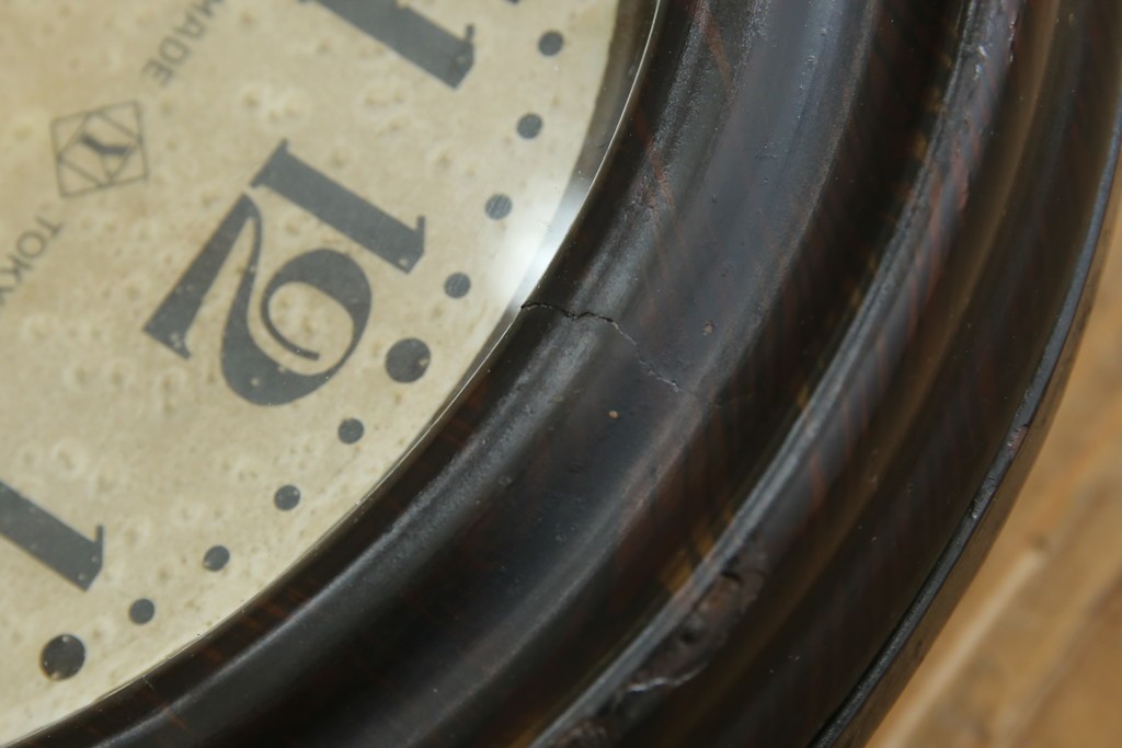 和製アンティーク　明治期より受け継がれた古い木味が魅力のだるま時計　(R-082044)