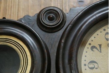 和製アンティーク　明治期より受け継がれた古い木味が魅力のだるま時計　(R-082044)