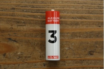 和製アンティーク　明治期より受け継がれた古い木味が魅力のだるま時計　(R-082044)