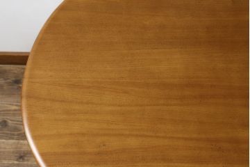 イギリスビンテージ　激レア　希少モデル　ERCOL(アーコール)　ナチュラルな木の風合いが魅力的なマガジンラック付きラウンドテーブル(丸テーブル、2人掛けダイニングテーブル、北欧、英国、ヴィンテージ)(R-082053)