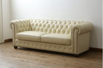 中古　超美品　ほぼ新品　入手困難商品　SUNTON(サントン)社　Huntington(ハンティントン)シリーズ　本革(レザー)　上質な空間づくりに取り入れたいチェスターフィールドソファ(2P、2.5P、3P、2人掛け、2.5人掛け、3人掛け)(R-082054)