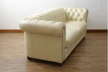 中古　超美品　ほぼ新品　入手困難商品　SUNTON(サントン)社　Huntington(ハンティントン)シリーズ　本革(レザー)　上質な空間づくりに取り入れたいチェスターフィールドソファ(2P、2.5P、3P、2人掛け、2.5人掛け、3人掛け)(R-082054)