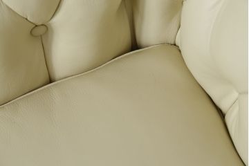 中古　超美品　ほぼ新品　入手困難商品　SUNTON(サントン)社　Huntington(ハンティントン)シリーズ　本革(レザー)　上質な空間づくりに取り入れたいチェスターフィールドソファ(2P、2.5P、3P、2人掛け、2.5人掛け、3人掛け)(R-082054)