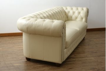 中古　超美品　ほぼ新品　入手困難商品　SUNTON(サントン)社　Huntington(ハンティントン)シリーズ　本革(レザー)　上質な空間づくりに取り入れたいチェスターフィールドソファ(2P、2.5P、3P、2人掛け、2.5人掛け、3人掛け)(R-082055)