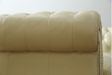 中古　超美品　ほぼ新品　入手困難商品　SUNTON(サントン)社　Huntington(ハンティントン)シリーズ　本革(レザー)　上質な空間づくりに取り入れたいチェスターフィールドソファ(2P、2.5P、3P、2人掛け、2.5人掛け、3人掛け)(R-082055)