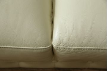 中古　超美品　ほぼ新品　入手困難商品　SUNTON(サントン)社　Huntington(ハンティントン)シリーズ　本革(レザー)　上質な空間づくりに取り入れたいチェスターフィールドソファ(2P、2.5P、3P、2人掛け、2.5人掛け、3人掛け)(R-082055)