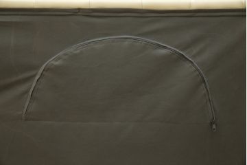 中古　超美品　ほぼ新品　入手困難商品　SUNTON(サントン)社　Huntington(ハンティントン)シリーズ　本革(レザー)　上質な空間づくりに取り入れたいチェスターフィールドソファ(2P、2.5P、3P、2人掛け、2.5人掛け、3人掛け)(R-082055)