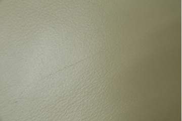 中古　超美品　ほぼ新品　入手困難商品　SUNTON(サントン)社　Huntington(ハンティントン)シリーズ　本革(レザー)　上質な空間づくりに取り入れたいチェスターフィールドソファ　(R-082056)