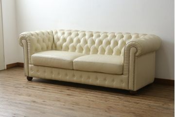 中古　超美品　ほぼ新品　入手困難商品　SUNTON(サントン)社　Huntington(ハンティントン)シリーズ　本革(レザー)　上質な空間づくりに取り入れたいチェスターフィールドソファ(2P、2.5P、3P、2人掛け、2.5人掛け、3人掛け)(R-082056)