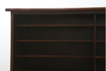 中古　希少な廃番品　九州民芸家具　格子入り　落ち着いた色合いが大人な雰囲気を醸し出す水屋箪笥サイドボード(下駄箱、収納棚、戸棚、キャビネット、食器棚、店舗什器)(R-082057)