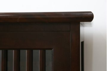 中古　希少な廃番品　九州民芸家具　格子入り　落ち着いた色合いが大人な雰囲気を醸し出す水屋箪笥サイドボード(下駄箱、収納棚、戸棚、キャビネット、食器棚、店舗什器)(R-082057)