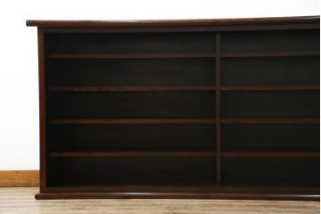 中古　希少な廃番品　九州民芸家具　格子入り　落ち着いた色合いが大人な雰囲気を醸し出す水屋箪笥サイドボード(下駄箱、収納棚、戸棚、キャビネット、食器棚、店舗什器)(R-082057)