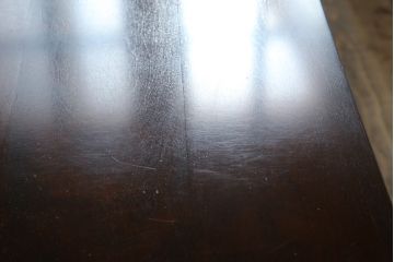 中古　希少な廃番品　九州民芸家具　格子入り　落ち着いた色合いが大人な雰囲気を醸し出す水屋箪笥サイドボード(下駄箱、収納棚、戸棚、キャビネット、食器棚、店舗什器)(R-082057)