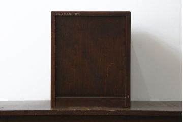 中古　美品　名門　大阪屋家具店　軽井沢彫り　咲き誇る桜が見事に彫刻された三段小引き出し(チェスト、整理箪笥、卓上収納、引き出し)(定価約15万円)(R-082060)