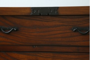 和製ヴィンテージ　美品　アンティーク調　和の風情をたっぷりと感じられる車箪笥　(R-082063)
