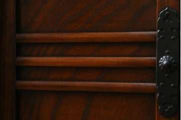 和製ヴィンテージ　美品　アンティーク調　和の風情をたっぷりと感じられる車箪笥　(R-082063)