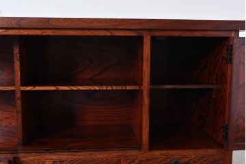 中古　美品　力強い杢目が目を引く岩谷堂箪笥サイドボード(収納棚、戸棚、引き出し、食器棚、カップボード、サイドキャビネット)(R-082066)