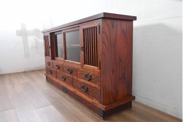 中古　美品　力強い杢目が目を引く岩谷堂箪笥サイドボード(収納棚、戸棚、引き出し、食器棚、カップボード、サイドキャビネット)(R-082066)