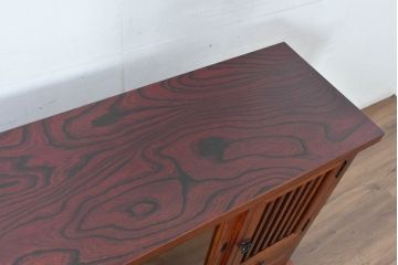 中古　美品　力強い杢目が目を引く岩谷堂箪笥サイドボード(収納棚、戸棚、引き出し、食器棚、カップボード、サイドキャビネット)(R-082066)