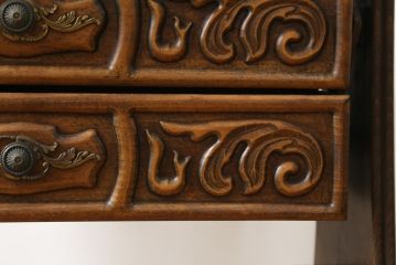 フランスビンテージ　珍品　希少　オーク材　サイドテーブルとしても使える彫刻入りソーイングボックス(針箱、裁縫箱、チェスト、小引き出し、ヴィンテージ)(R-082067)