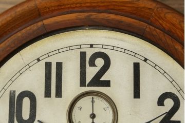 和製アンティーク　明治大正期　愛知県時計製造共同組合(AICHIKEN CLOCK-MAKERS' UNION'S MARK) シンプルな丸いフォルムのレトロな掛け時計(古時計、柱時計)(R-082071)