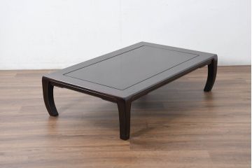 中古　超美品　国産　職人手作り　指物工芸家具　漆塗り　総紫檀(シタン)材　落ち着いた色味と丸みを帯びた脚が上品な座卓(ローテーブル、センターテーブル、リビングテーブル)(定価約70万円)(R-082075)