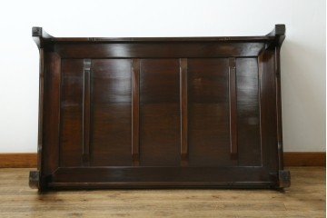 中古　超美品　国産　職人手作り　指物工芸家具　漆塗り　総紫檀(シタン)材　落ち着いた色味と丸みを帯びた脚が上品な座卓　定価約70万円　(R-082075)