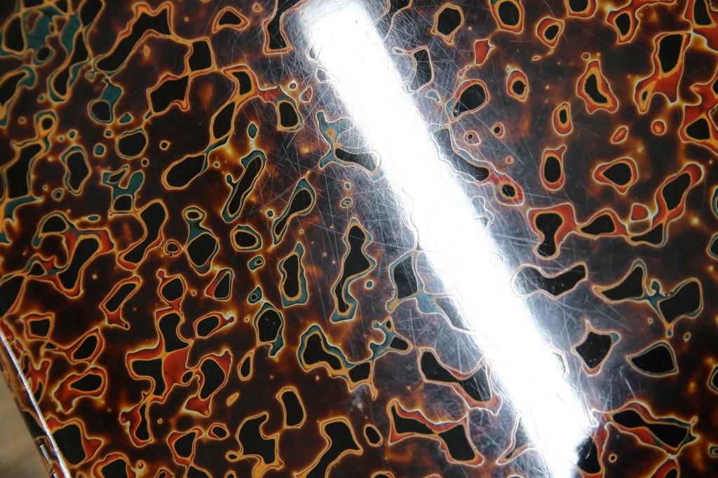 中古　美品　東北　津軽塗り　唐塗り　隅々まで意匠を凝らした上質で美しい漆塗りの座卓　(R-082076)