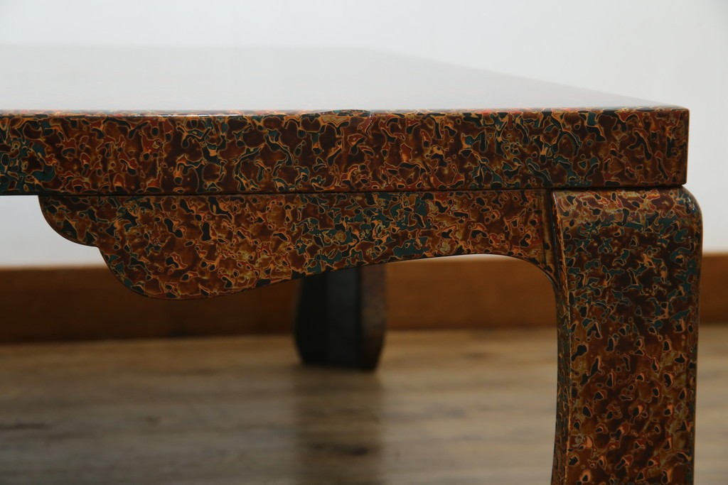 中古　美品　東北　津軽塗り　唐塗り　隅々まで意匠を凝らした上質で美しい漆塗りの座卓　(R-082076)