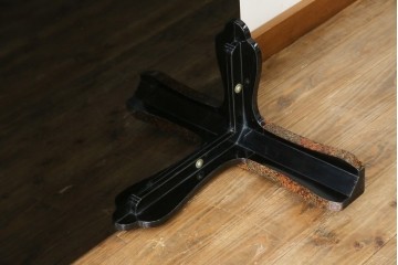 中古　美品　東北　津軽塗り　唐塗り　隅々まで意匠を凝らした上質で美しい漆塗りの座卓　(R-082076)