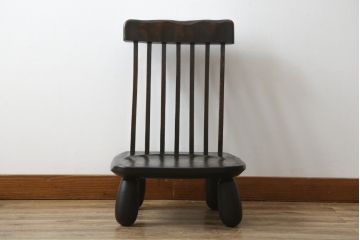和製ビンテージ　職人手作り品　民芸家具　洗練されたデザインが魅力的な胡坐(あぐら)座椅子(座イス、座いす、ローチェア、板座チェア、ヴィンテージ)(R-082081)
