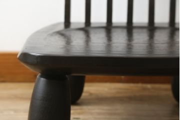 和製ビンテージ　職人手作り品　民芸家具　洗練されたデザインが魅力的な胡坐(あぐら)座椅子(座イス、座いす、ローチェア、板座チェア、ヴィンテージ)(R-082081)