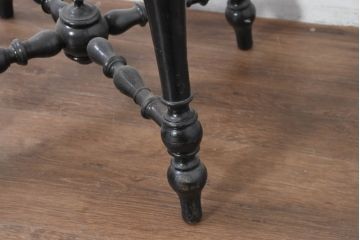 フランスアンティーク　クラシカルな挽き物脚のフレンチ回転スツール(ピアノスツール、イス、回転チェア)(R-082088)