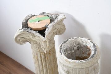 ジャンク品　フランスアンティーク　特大!!　クラシカルな空間を演出する石膏装飾のフレンチピラー2本セット(飾り柱、ディスプレイ、アンティーク柱、ギリシャ柱)(R-082094)