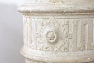 ジャンク品　フランスアンティーク　特大!!　クラシカルな空間を演出する石膏装飾のフレンチピラー2本セット(飾り柱、ディスプレイ、アンティーク柱、ギリシャ柱)(R-082094)