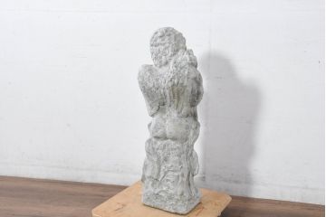 フランスアンティーク　微笑みをたたえる天使像(陶器像)　(R-082097)