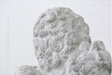 フランスアンティーク　微笑みをたたえる天使像(陶器像)　(R-082097)