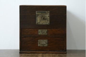 和製アンティーク　希少　上手物　楢(ナラ)材　レトロな雰囲気が素敵な作りの良い薬箱　(R-082099)