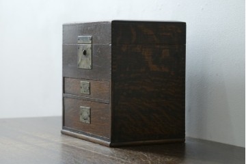 和製アンティーク　希少　上手物　楢(ナラ)材　レトロな雰囲気が素敵な作りの良い薬箱　(R-082099)