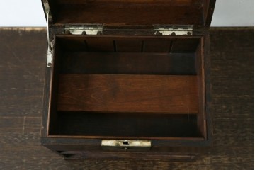 和製アンティーク　希少　上手物　楢(ナラ)材　レトロな雰囲気が素敵な作りの良い薬箱　(R-082099)