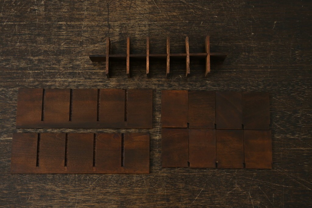 和製アンティーク　希少　上手物　楢(ナラ)材　レトロな雰囲気が素敵な作りの良い薬箱　(R-082099)