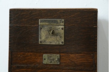 和製アンティーク　希少　上手物　楢(ナラ)材　レトロな雰囲気が素敵な作りの良い薬箱　(R-082099)