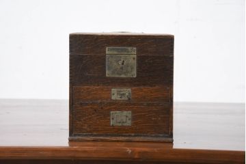 和製アンティーク　希少　上手物　楢(ナラ)材　レトロな雰囲気が素敵な作りの良い薬箱(小引き出し、木箱、小物収納箱)(R-082099)