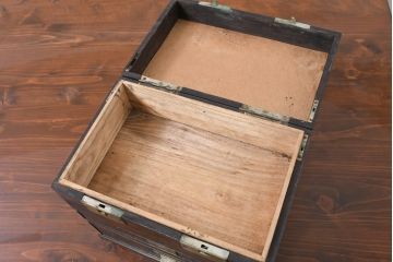 和製アンティーク　希少　上手物　鉄刀木(タガヤサン)　レトロな雰囲気が素敵な作りの良い薬箱(小引き出し、木箱、小物収納箱)(R-082100)